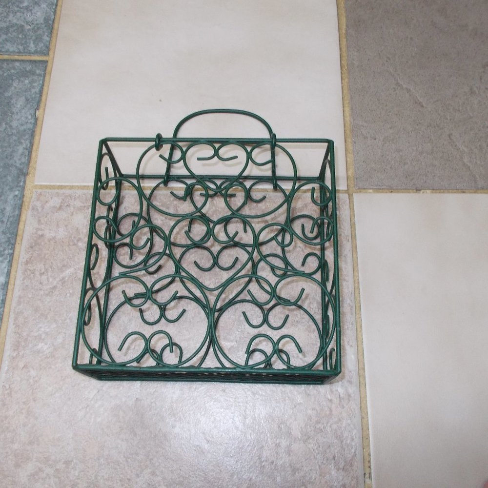Green multipurpose metal basket approximately 7 3/4"x7.5"x2 3/4"